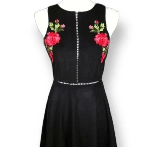 Forever 21 Floral Embroidered Lace Trim Sleeveless Mini Dress Size M - Picture 2 of 9